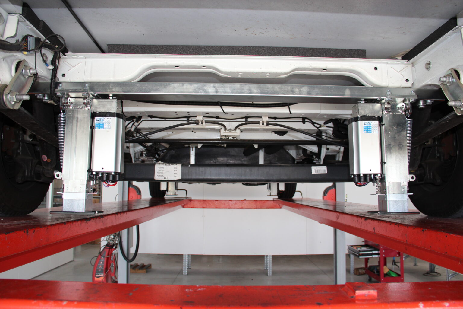 TESA Autolift komplett FIAT Ducato X250/290 2020-2024 ADBLUE m/bladfjær ...