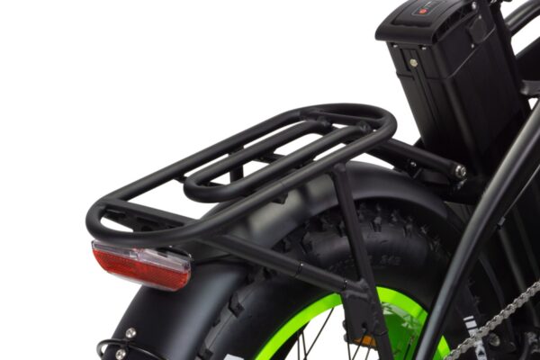 VARANEO Dinky S Elektrisk sammenleggbar tråsykkel på 561,6 Wh batterikapasitet og FATBIKE dekk.