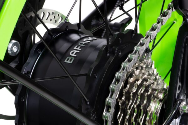 VARANEO Dinky S Elektrisk sammenleggbar tråsykkel på 561,6 Wh batterikapasitet og FATBIKE dekk.